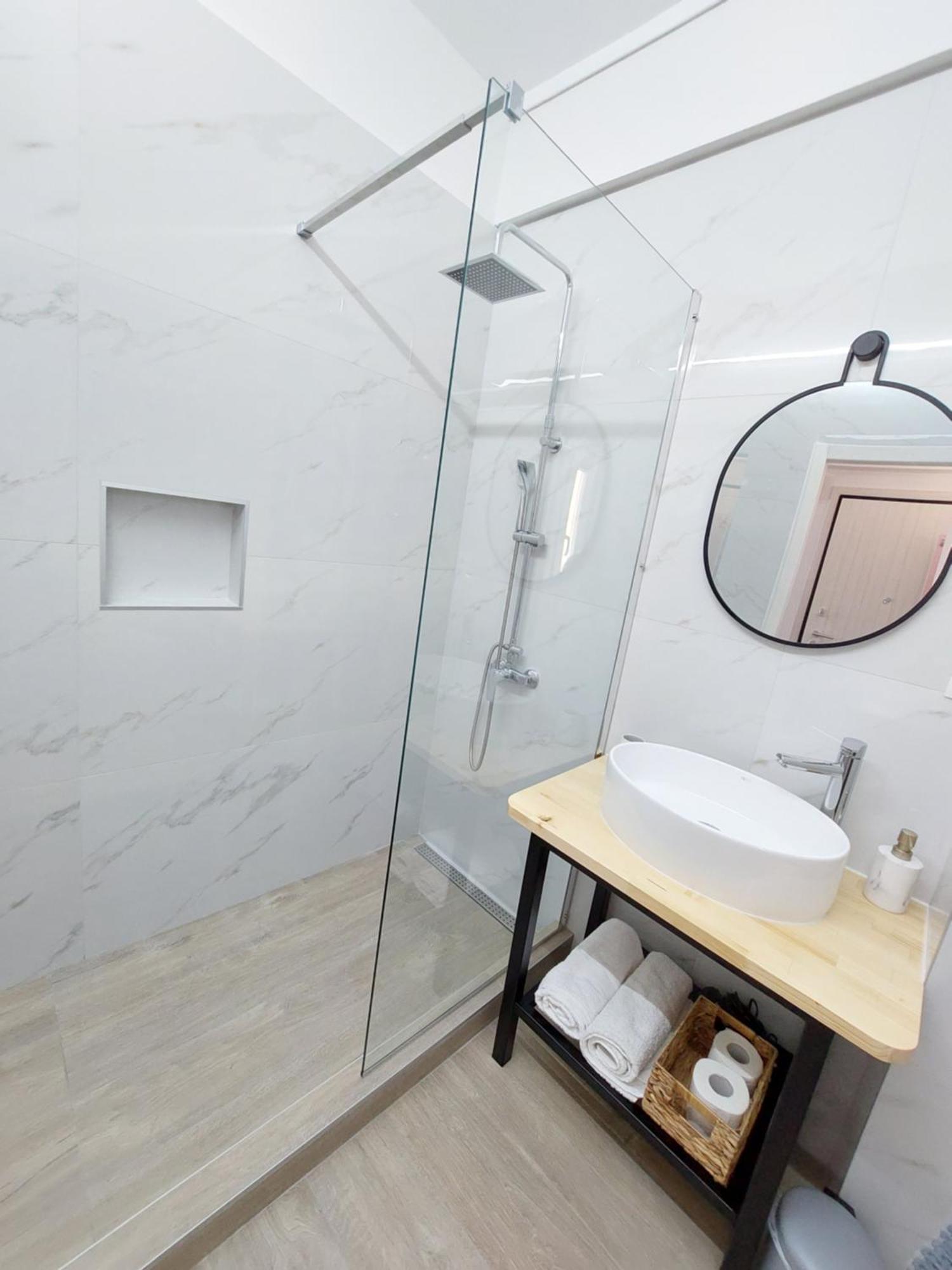 B&M Suites Thessaloniki Exterior foto